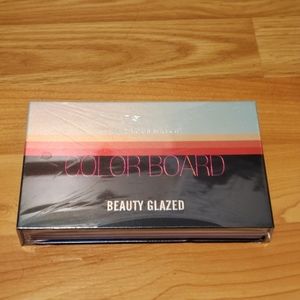 Meet your match Color Board Beauty Glazed (4 eye shadow palettes)